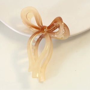 Bow hair claw clip
